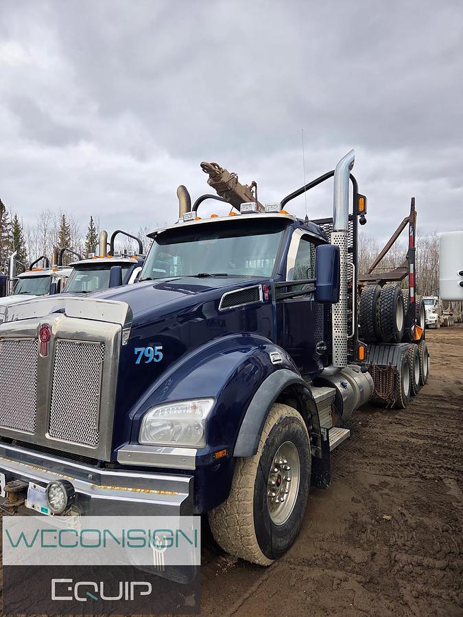 Used 2022 Kenworth T880