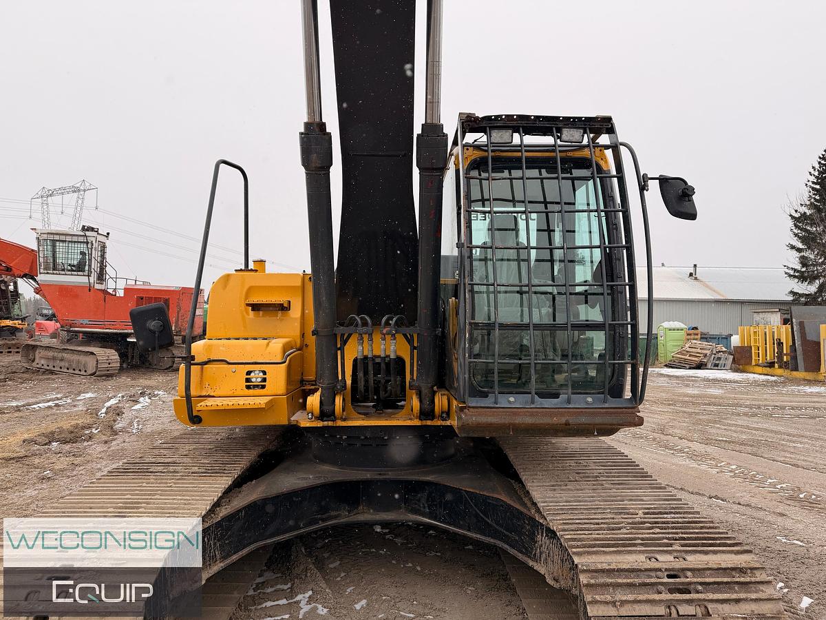Used 2017 John Deere 250G LC Excavator