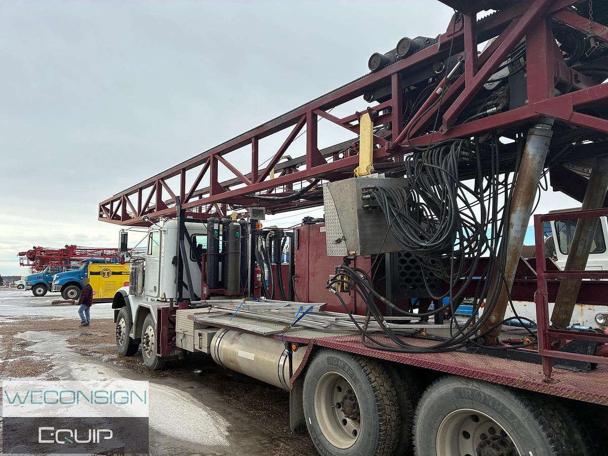 Used 2007 Freightliner FLD120 Snubbing Unit