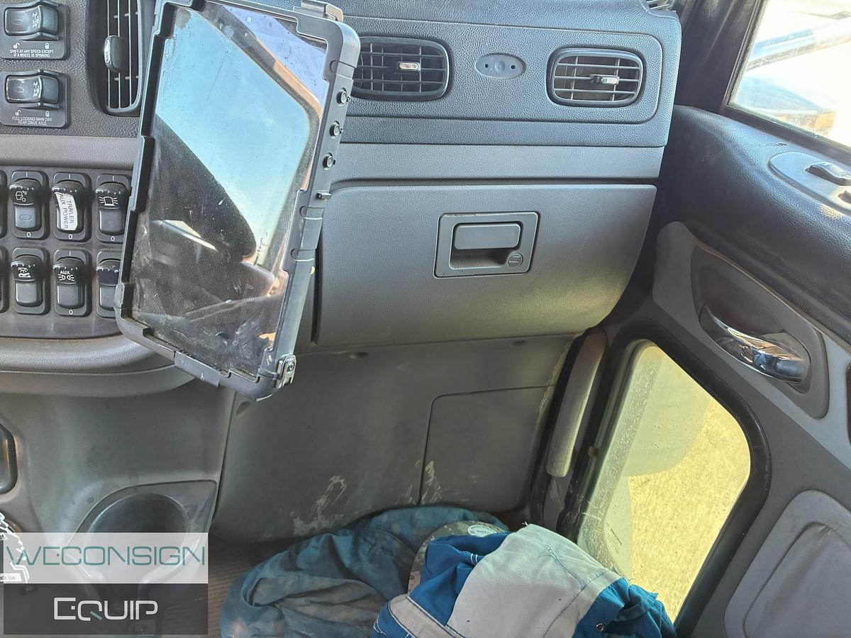 Used 2015 Peterbilt 379