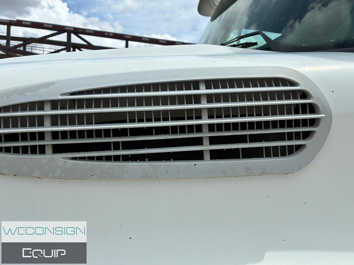 Used 2007 Freightliner M2 Picker Truck