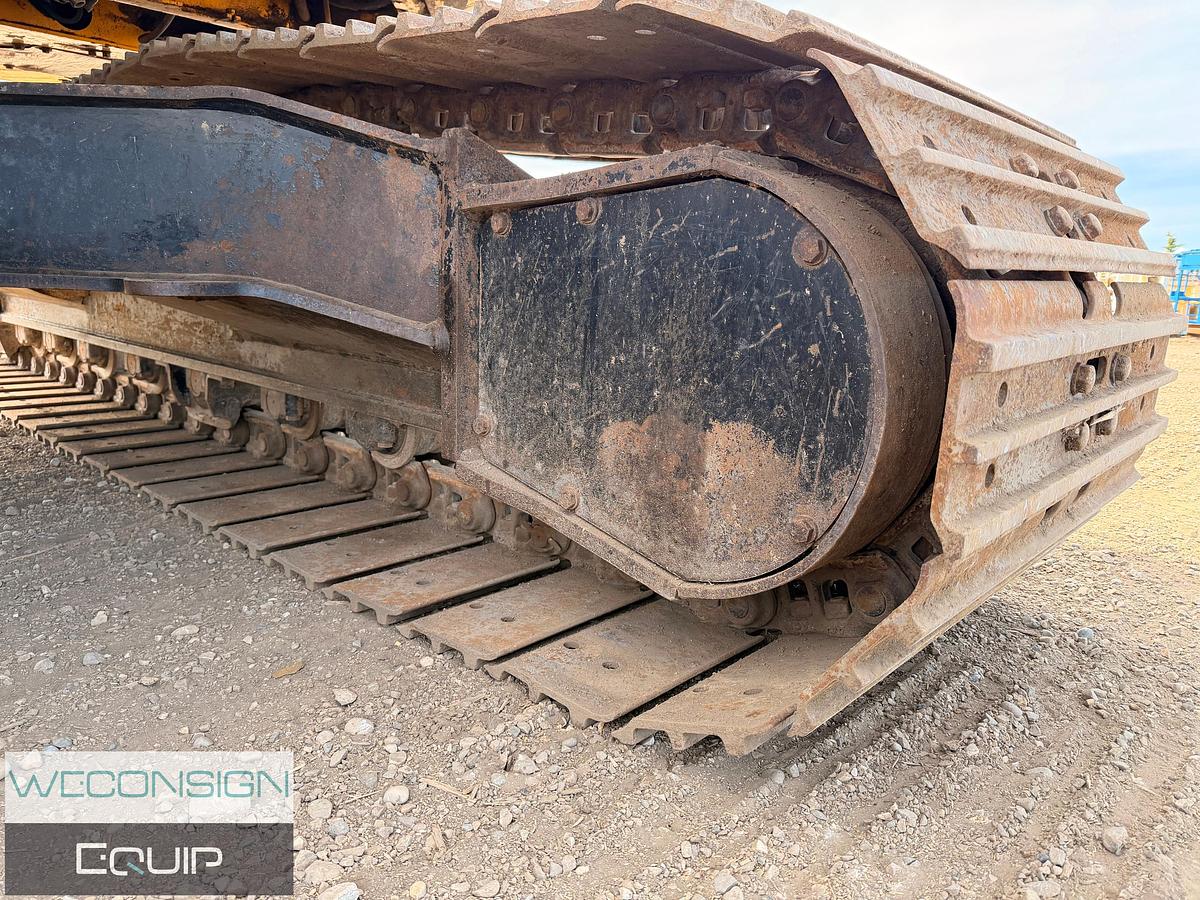 Used GTH-10 2015 John Deere 245G LC Excavator