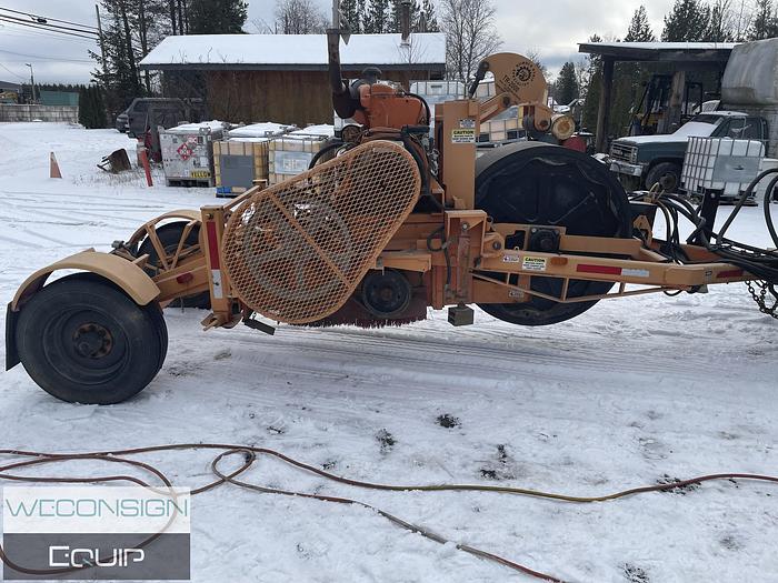 Used 2002 Nissan 2500 – Pavement Marking Vocational Truck