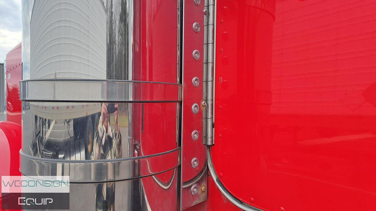 Used 2023 Peterbilt  389 Salvage