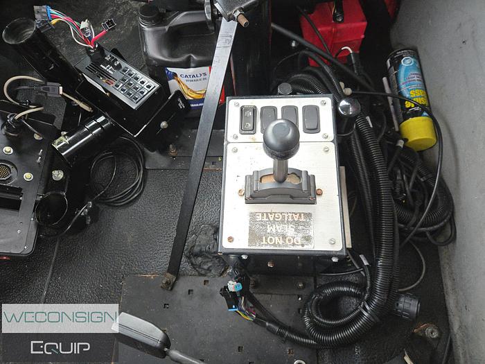 Used 2016 International 7400SBA Sander/ Dump Truck