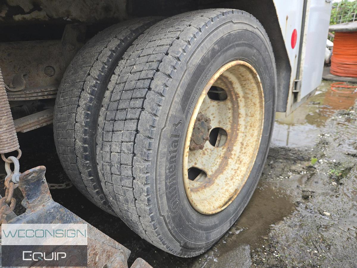 Used 2012 Isuzu NQR Single Axle Sweeper Truck