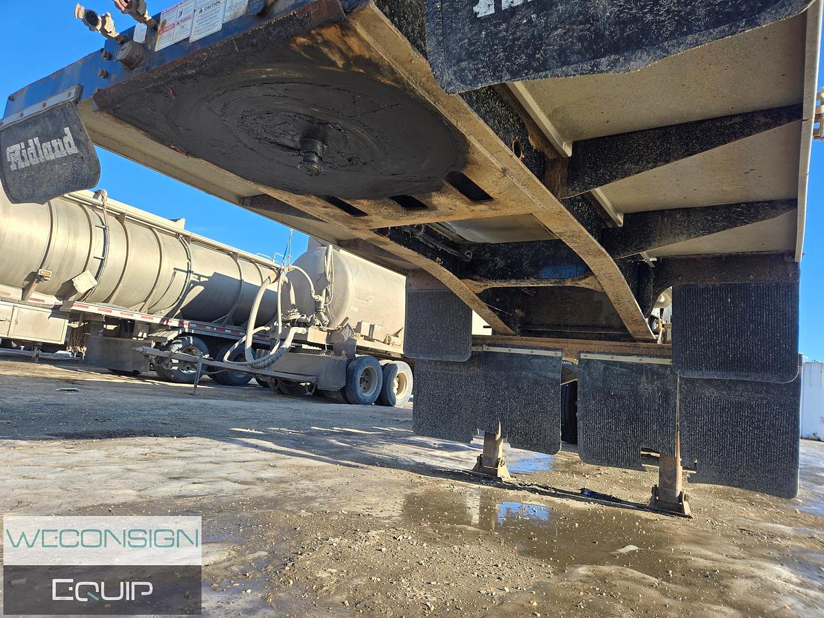 Used 2013 Midland 32'