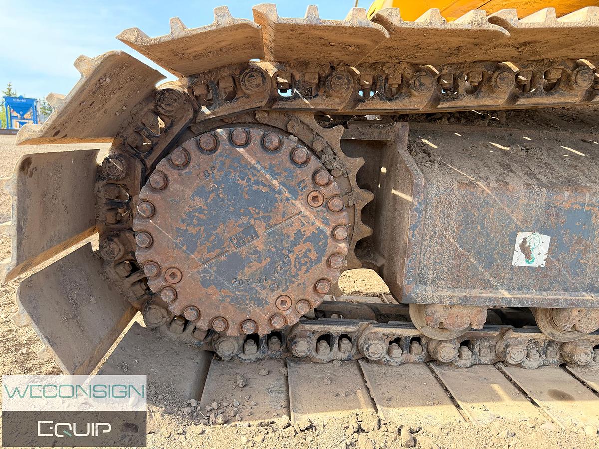 Used 2021 Komatsu PC210LC Excavator
