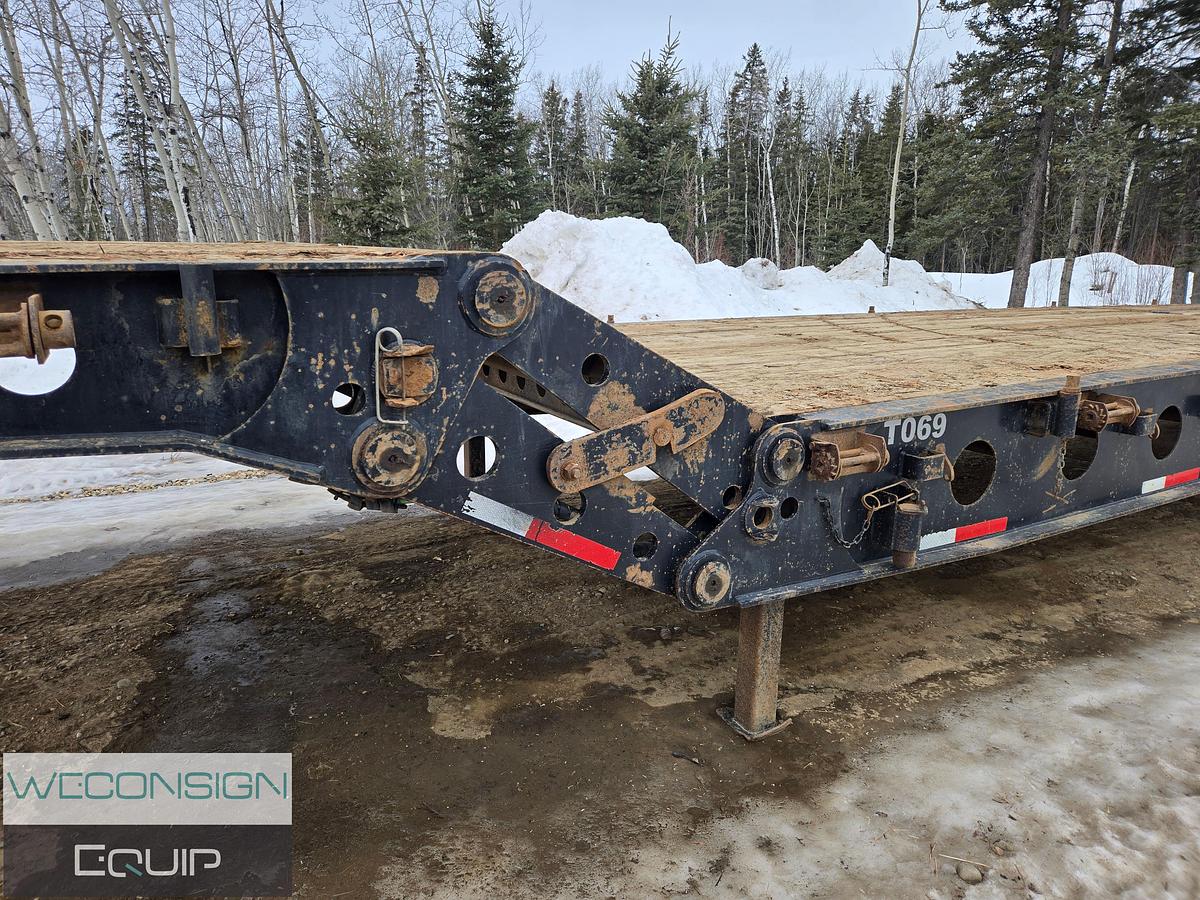 Used 2003 Knight 40T Scissorneck Lowbed