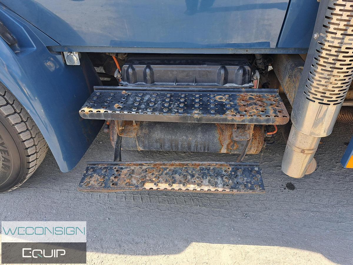 Used 2010 International 4300SBA Service and Mechanic Trucks
