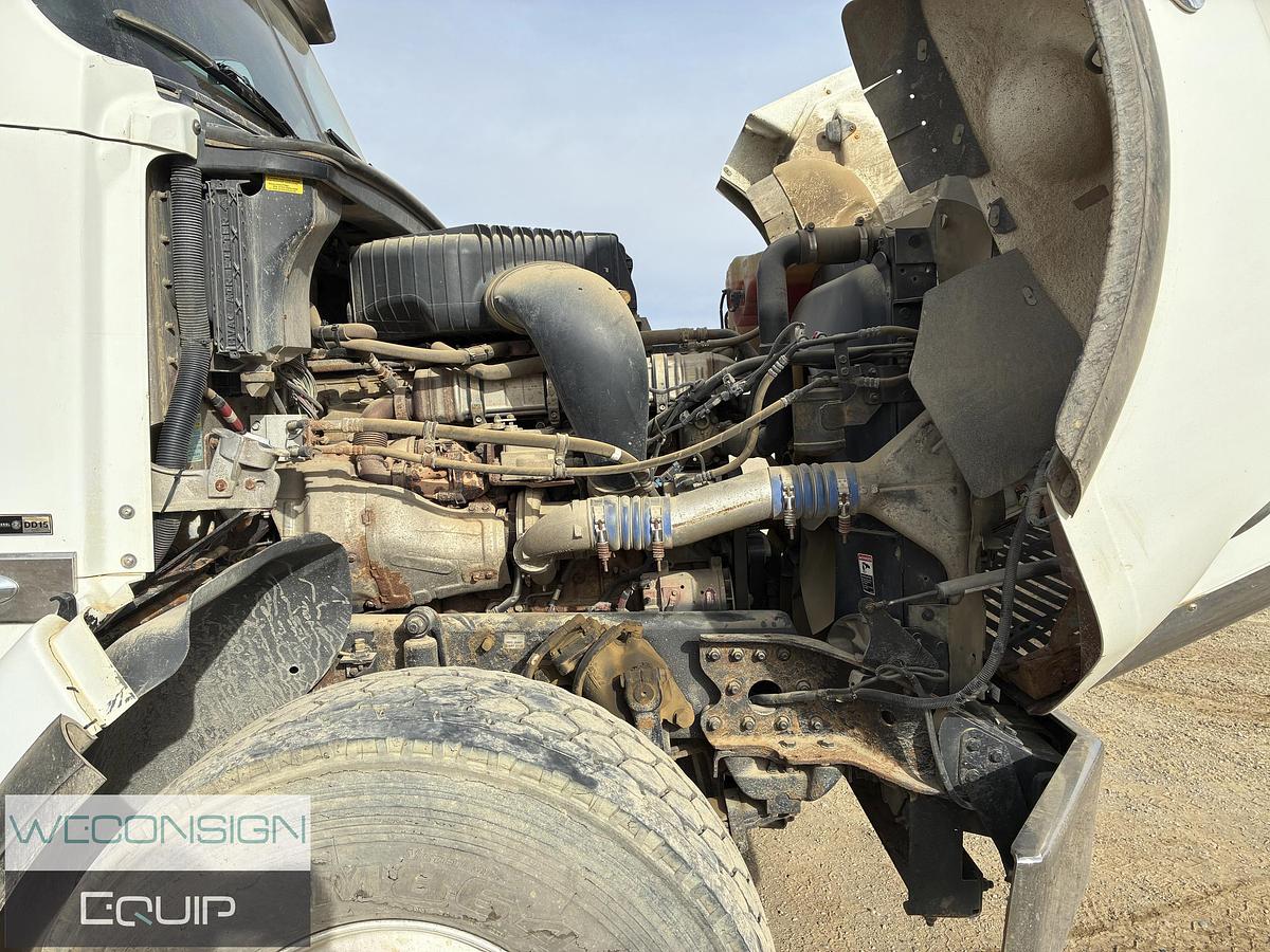 Used 2011 Freightliner Coronado SD Fuel and Lube Truck