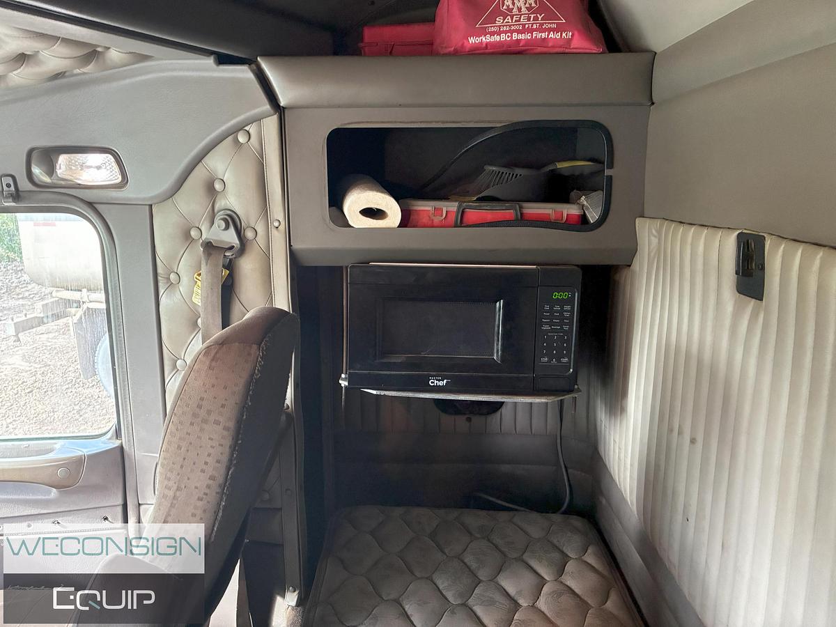 Used 2010 Kenworth T800 Tri Drive Combo Vac