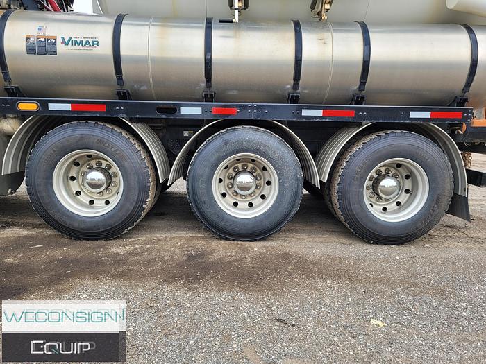 Used 2016 Kenworth T880 Hydro Excavator