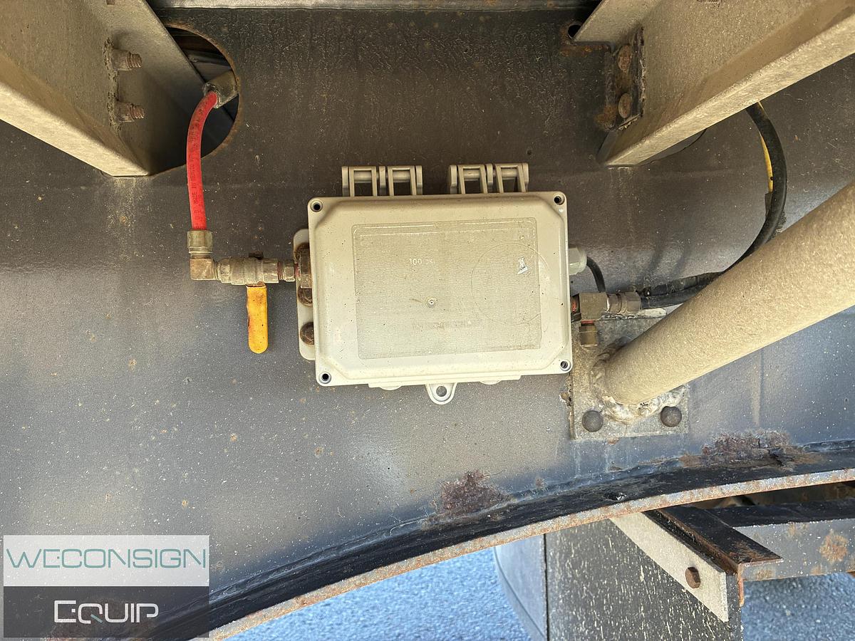 Used 2010 Doepker DC13665-S Step Deck Trailer