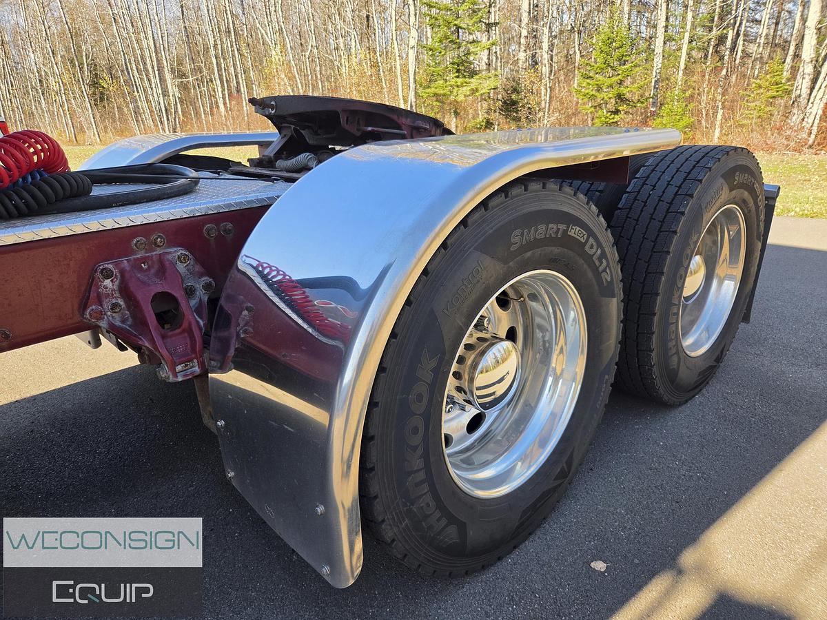 Used 2023 Peterbilt 389 Sleeper Truck Tractor