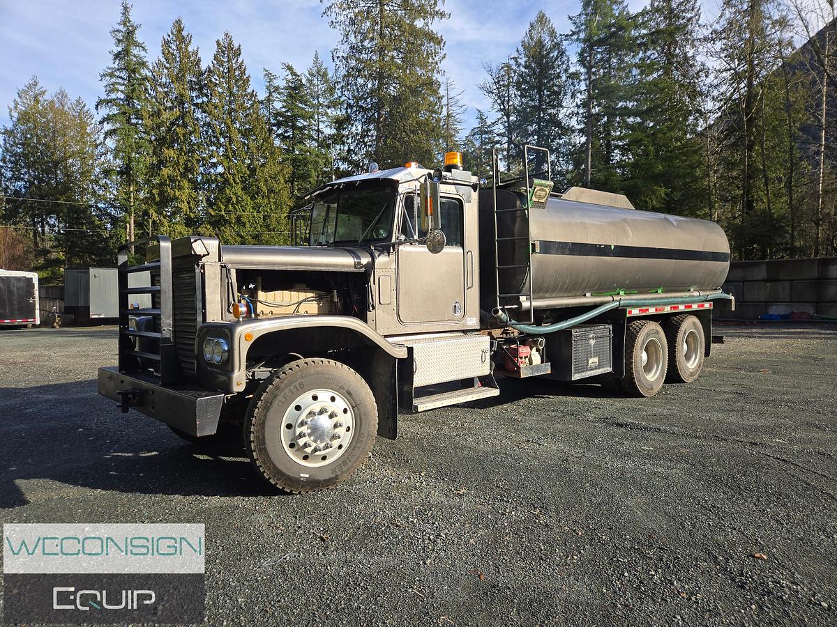 Used 1974 Kenworth TA Water Truck