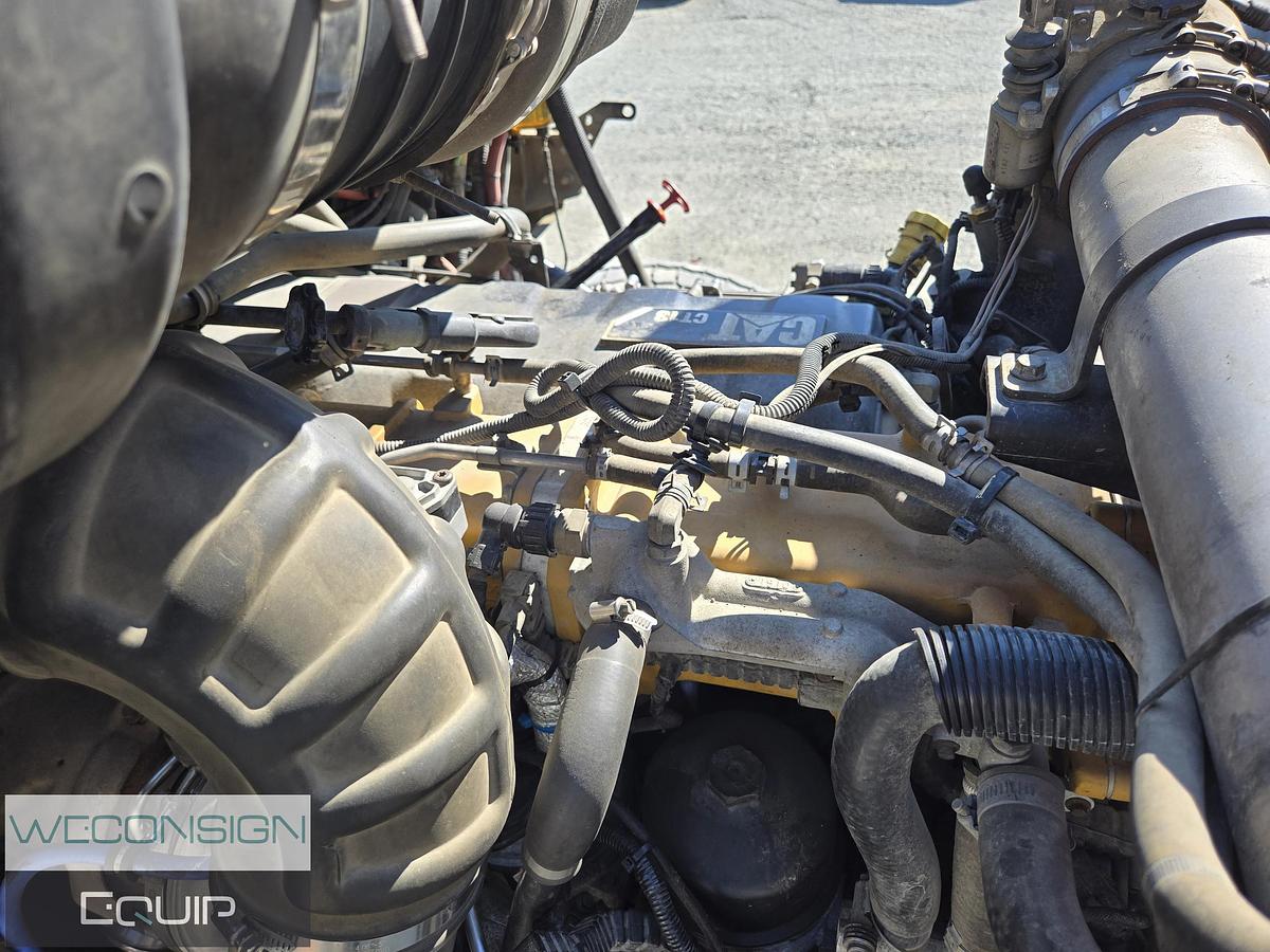 Used 2015 CAT Hydro Excavator