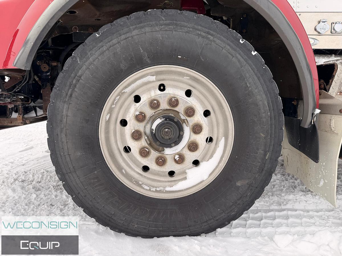 Used 2015 Kenworth T800 Tri Drive Winch Truck