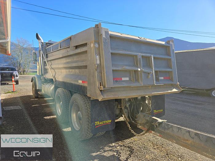 Used 2009 Peterbilt 367 TA Dump Truck