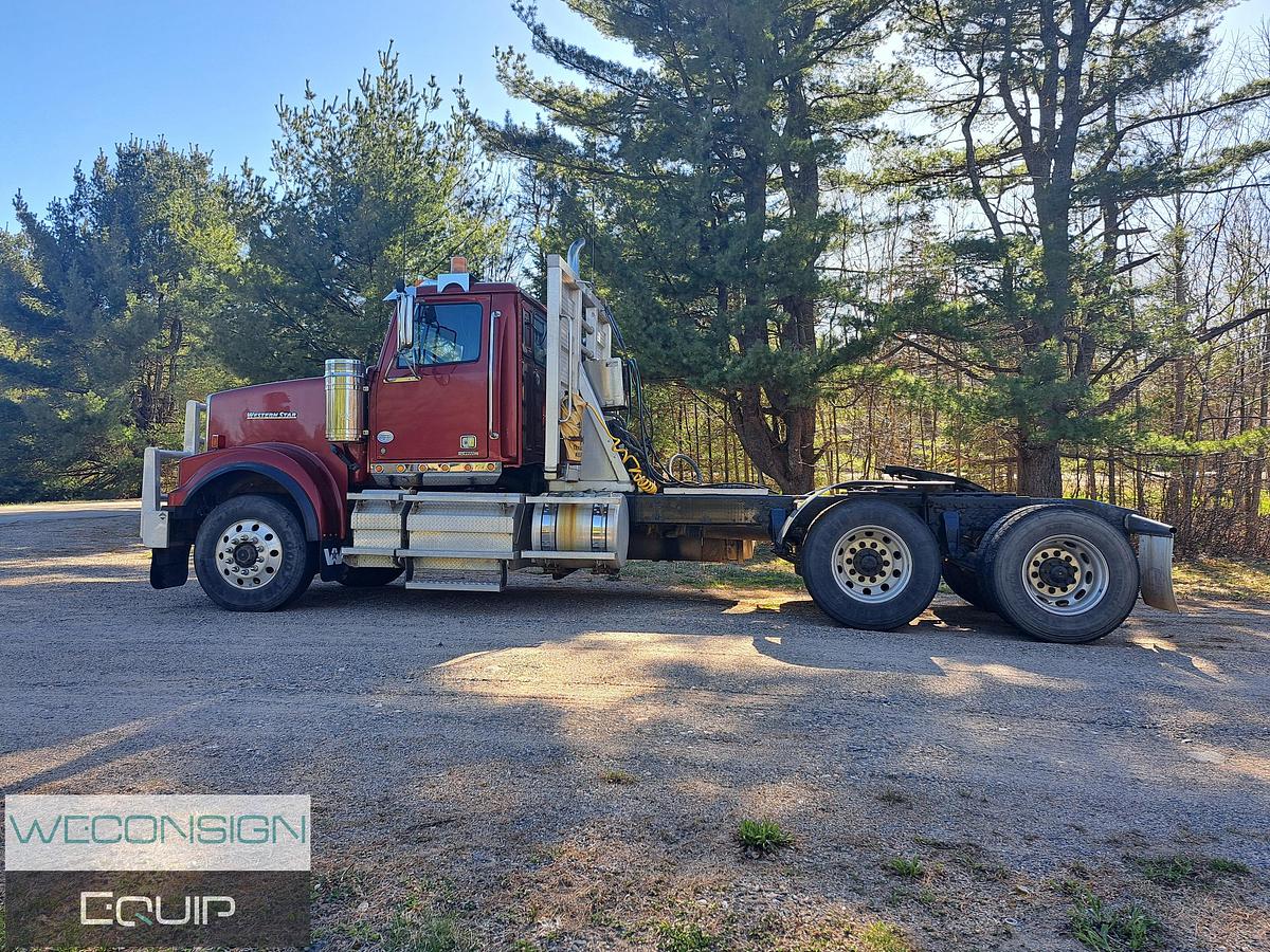 Used 2017 Western Star 4900SF
