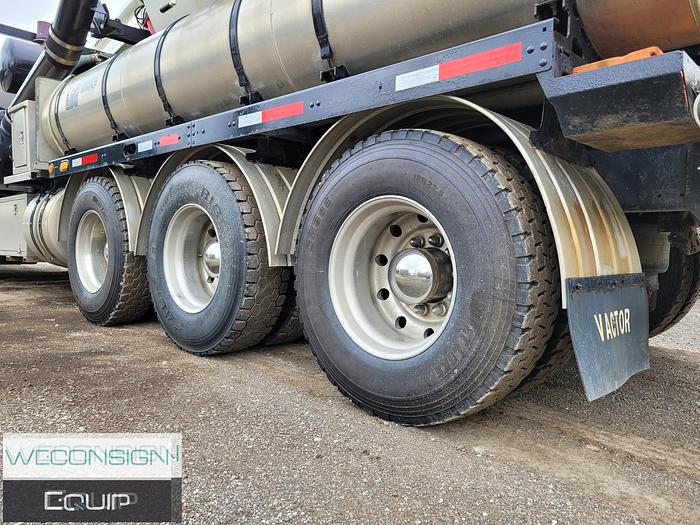 Used 2016 Kenworth T880 Hydro Excavator