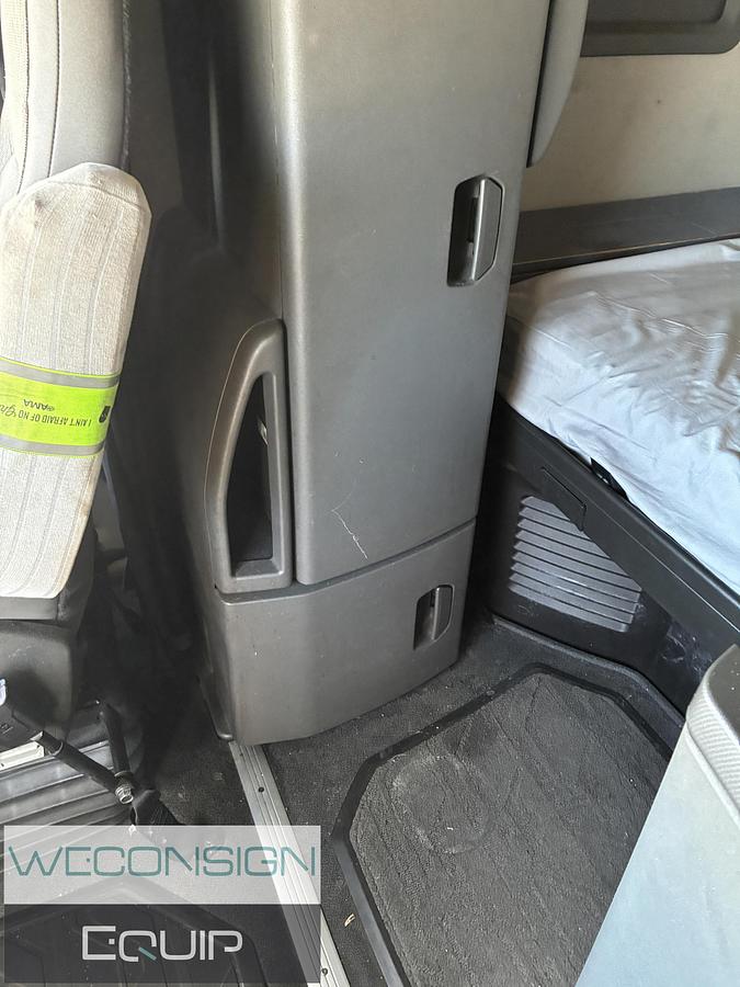 Used 2020 Volvo VNL 760 Sleeper Truck Tractor