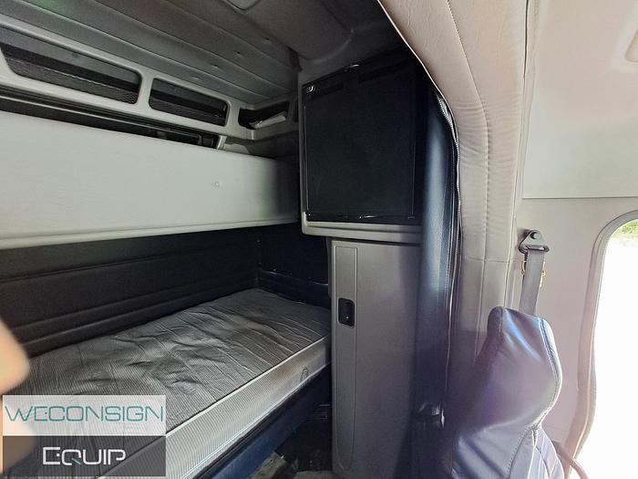 Used 2006 Peterbilt 379 Heavy Haul Truck Tractor