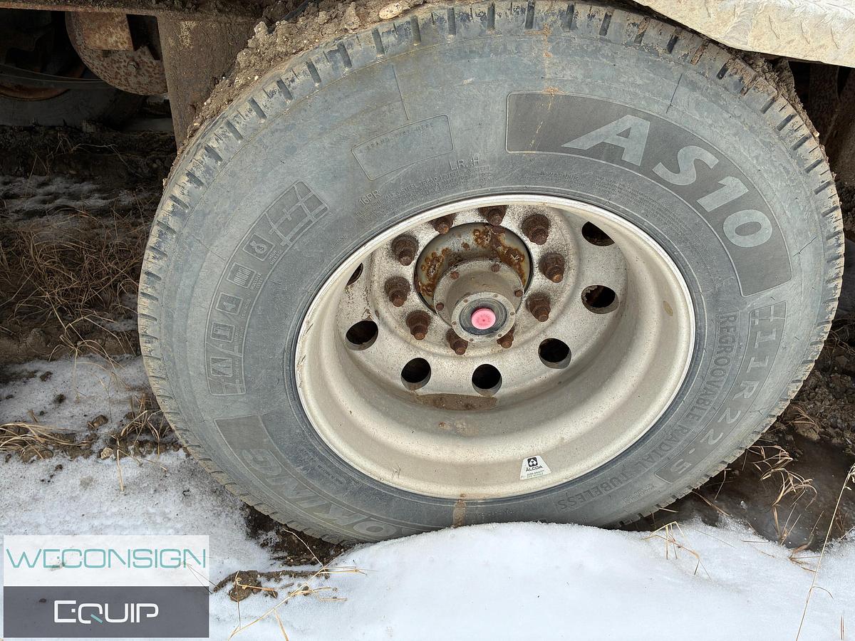 Used 2004 Doepker Super B Flat Deck 32x28