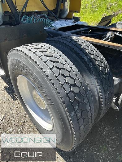 Used 2013 Volvo VNL HWY Truck Tractor