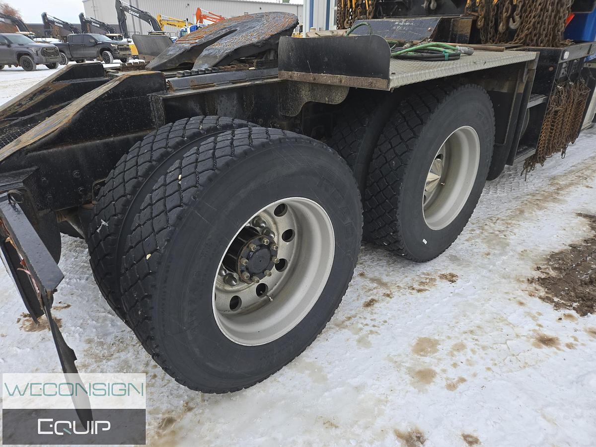 Used 2012 Kenworth T800 TA Winch Truck