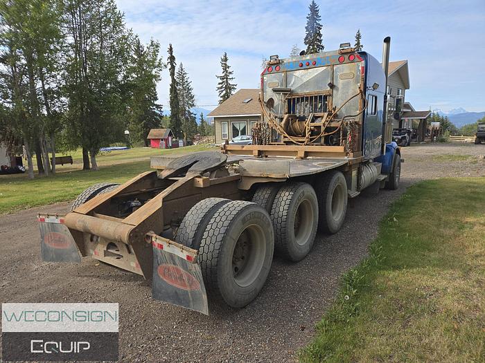 Used 2007 Peterbilt 378 Tri Drive Winch Truck