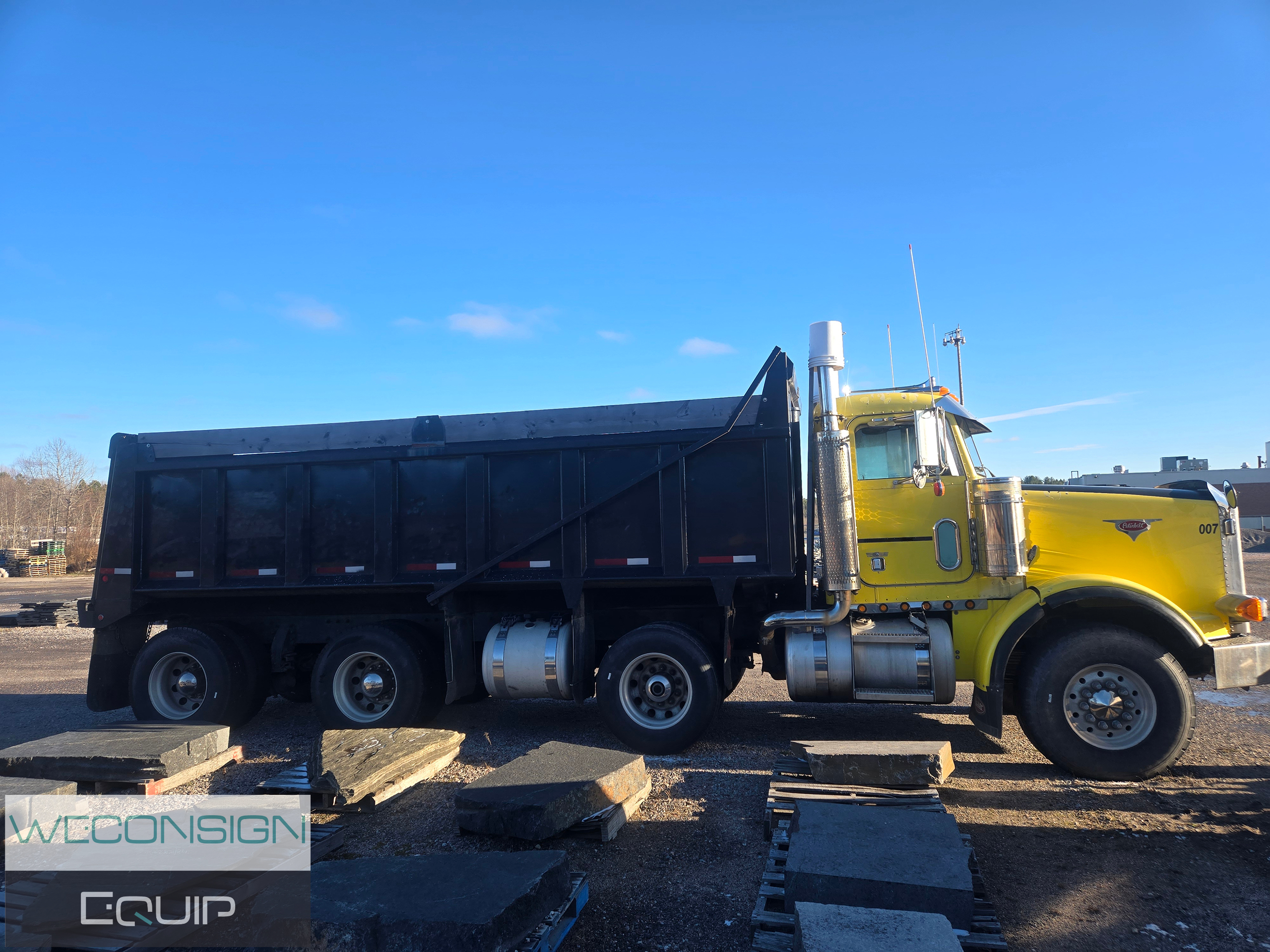 Used 2002 Peterbilt 378 Dump Truck