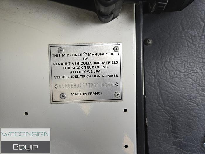 Used 1996 Mack CS200P Single Axle Boom/ Crane Truck