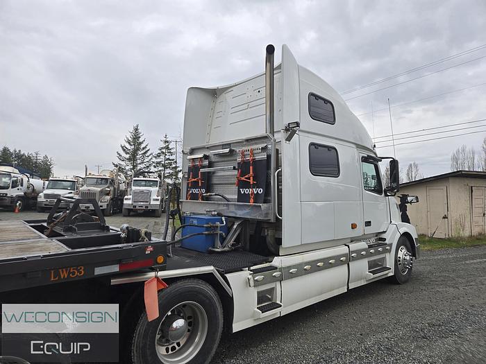 Used 2007 Volvo D12 Wet Kit Truck & Lowboy Trailer