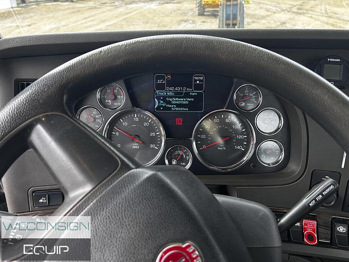 Used 2015 Kenworth T880 Boom/Crane Truck