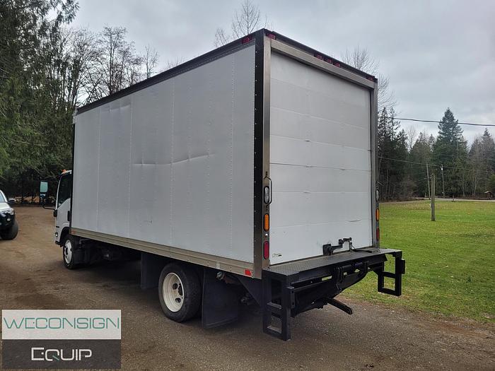 Used 2011 Isuzu NPR 18' Box/Van