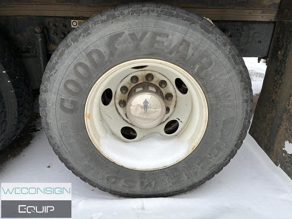 Used 2015 Kenworth T370 Van Truck