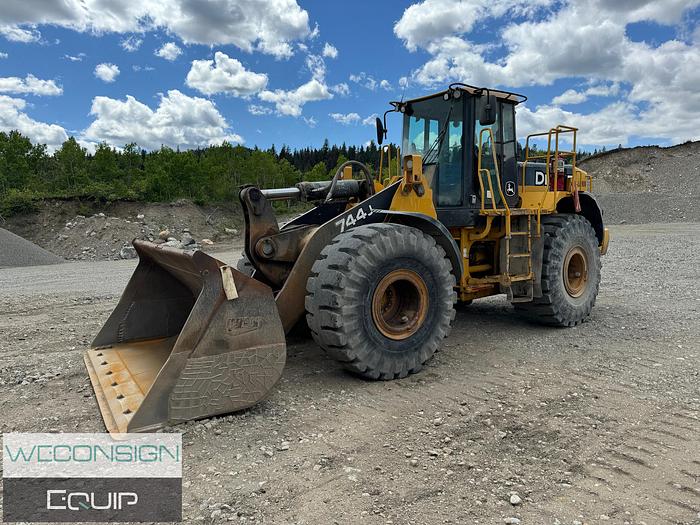 Used 2006 John Deere 744J Wheel-Loader