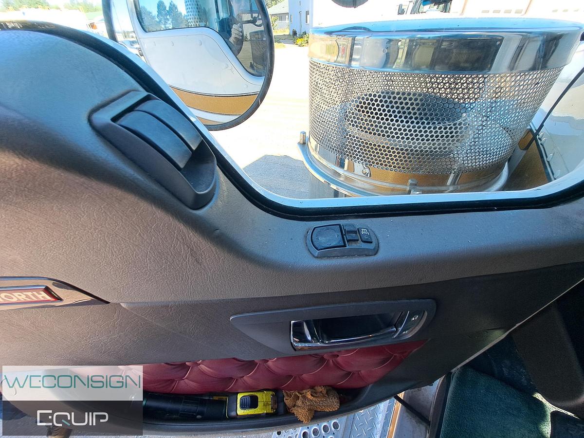 Used 2021 Kenworth W900B