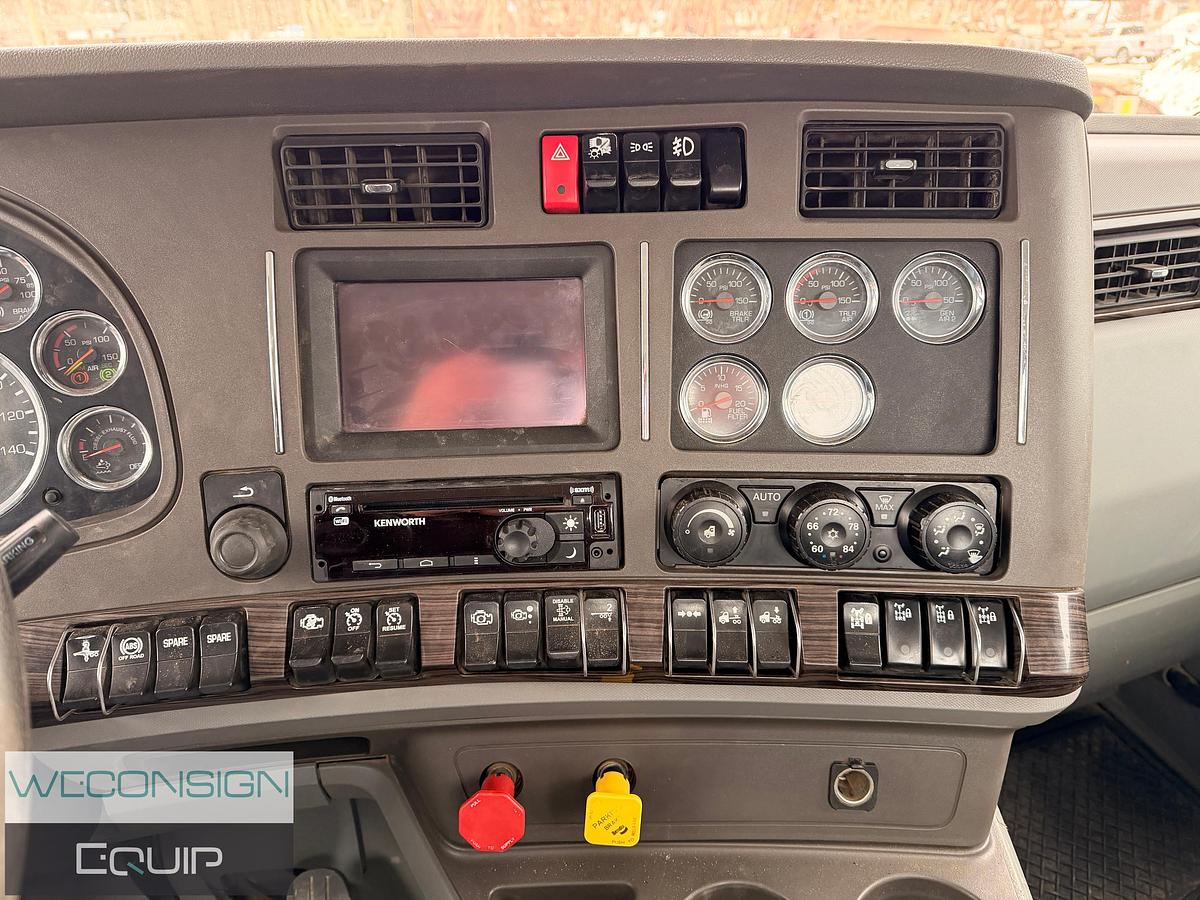 Used 2017 Kenworth T880