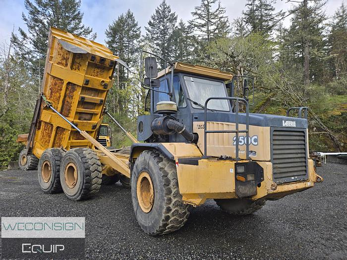 Used 2002 John Deere 250C