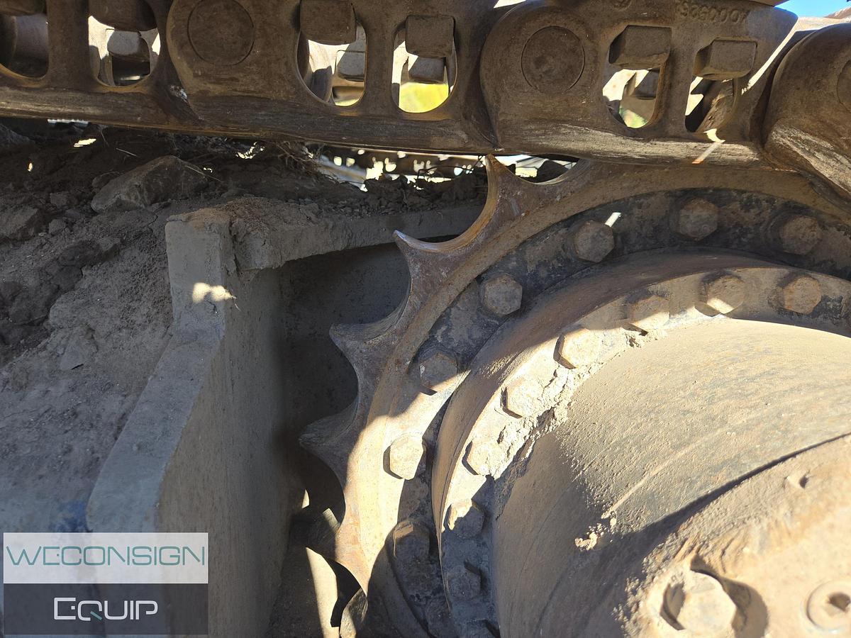 Used 2011 John Deere 225D LC