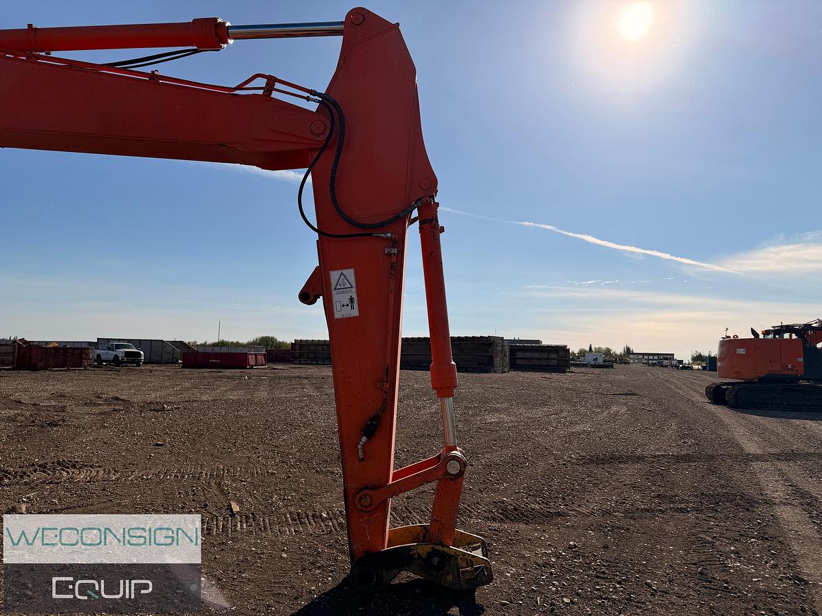 Used 2015 Hitachi 225US Excavator