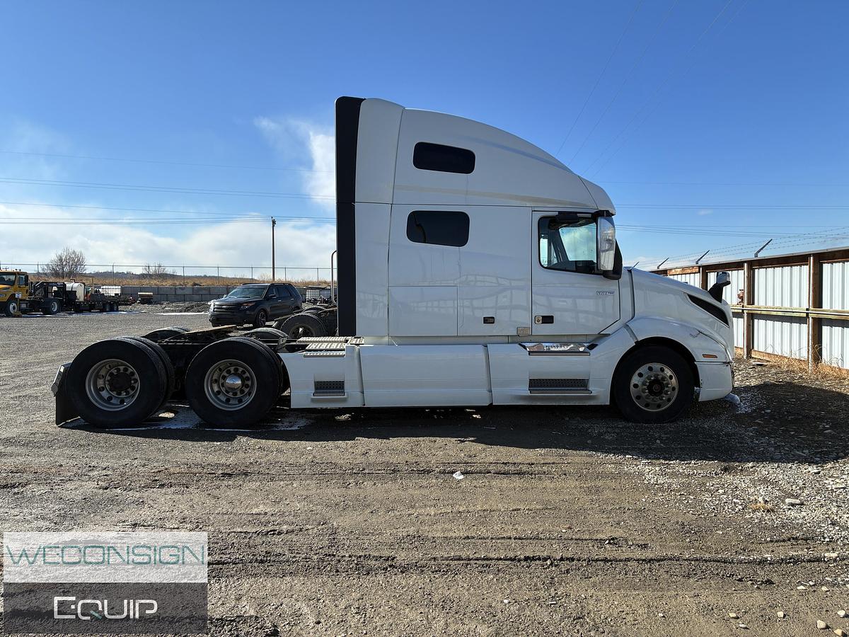 Used 2020 Volvo VNL 760 Sleeper Truck Tractor