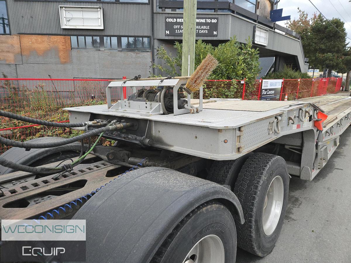 Used 2023 Globe 55 Ton Lowboy Trailer