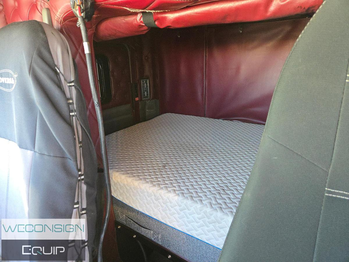 Used 2006 Kenworth C500B Winch Truck