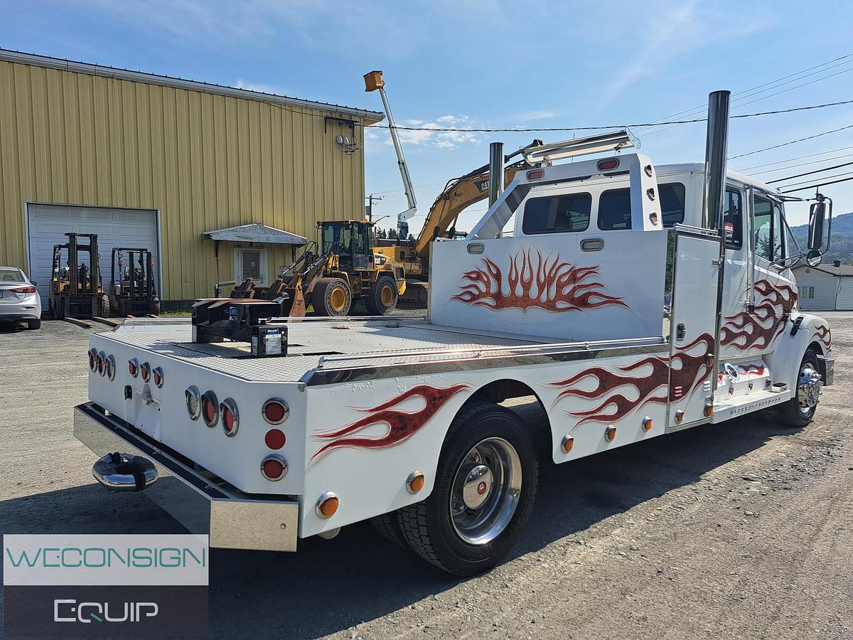 Used 1997 Freightliner Versatile Toy Hauler