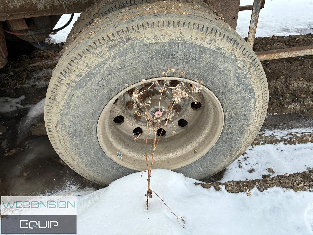 Used 2004 Doepker Super B Flat Deck 32x28