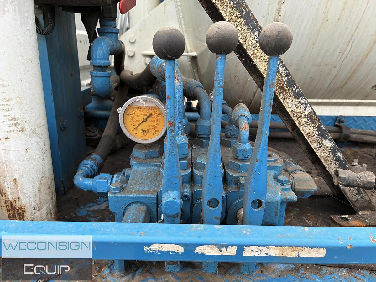 Used 2009 International 4400SBA 4x2 Vacuum Truck