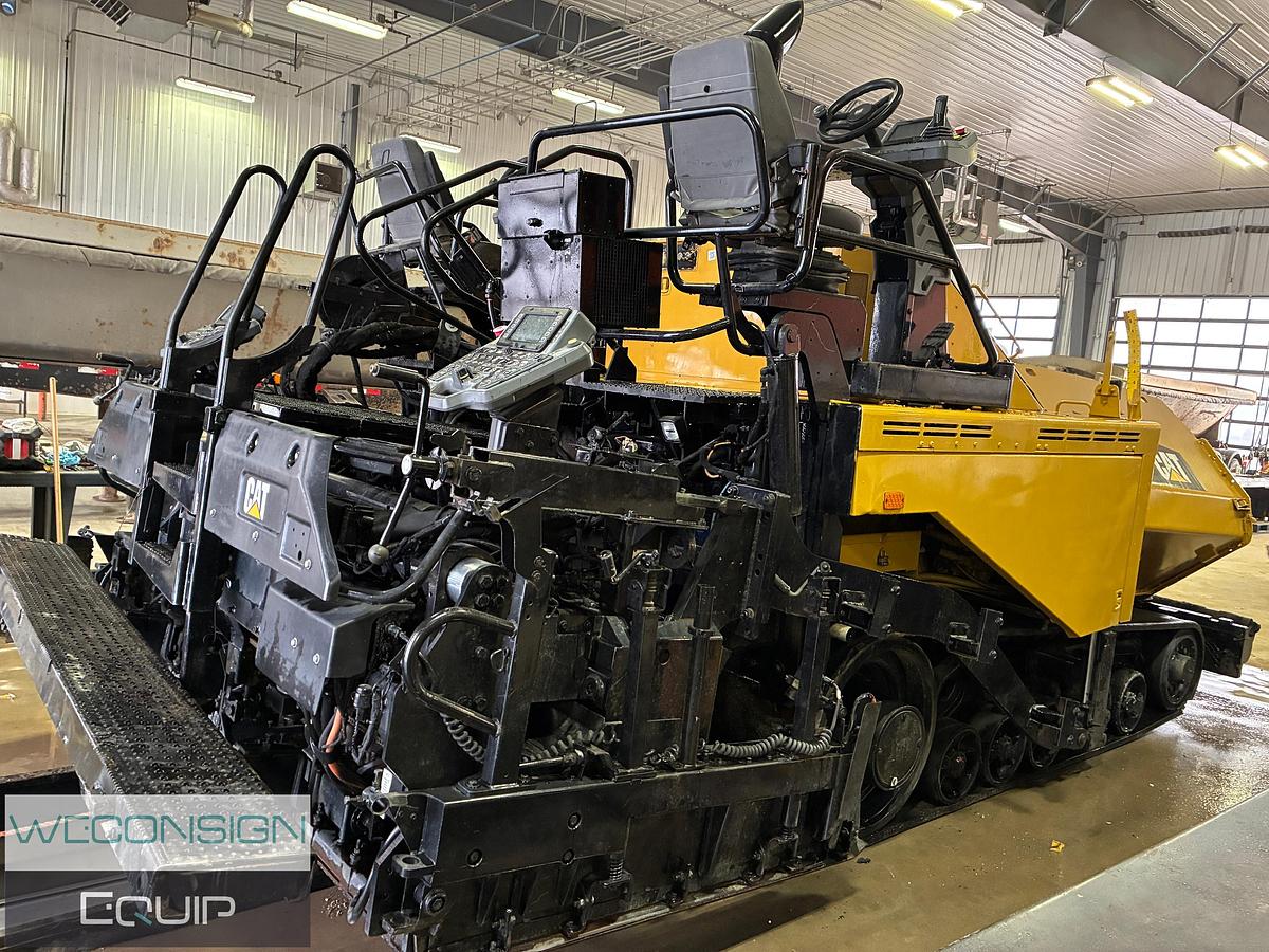 Used 2015 CAT AP 1055F Paver